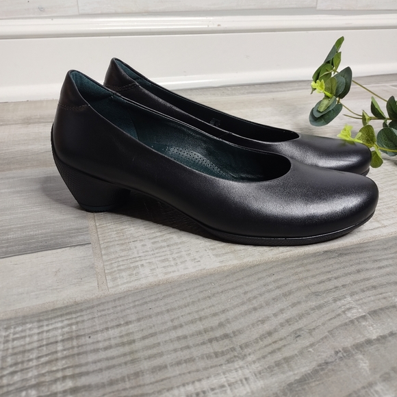 Ecco Black Noir Women's Sculptured Pumps EUR 38 US 7/7.5 - Picture 6 of 13